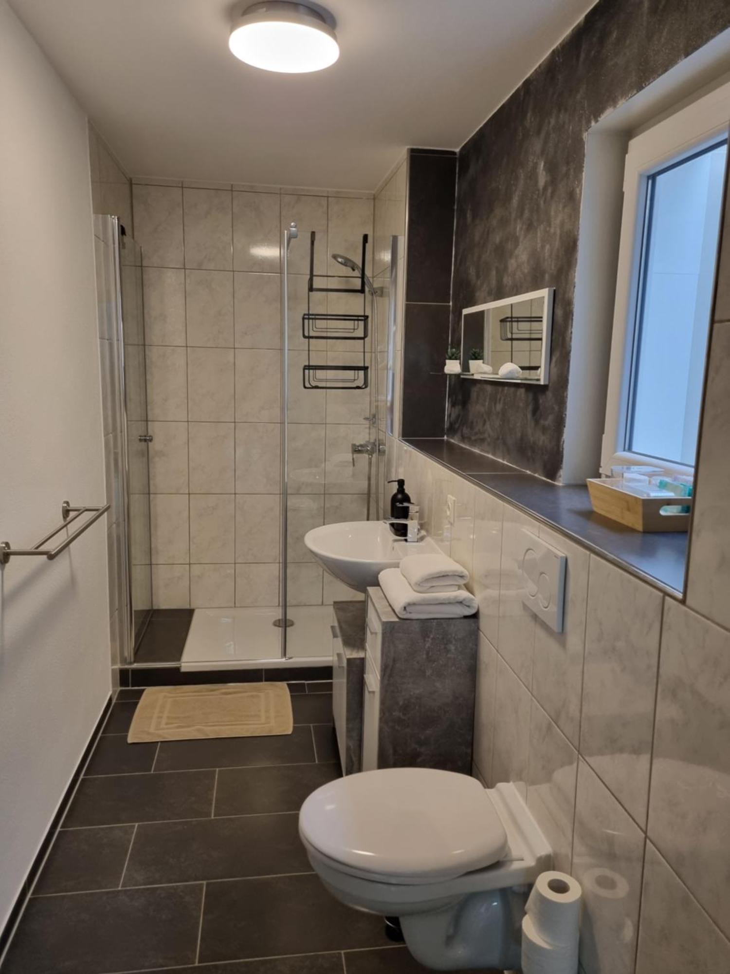 Appartment Im Untergeschoss 프라일라싱 외부 사진