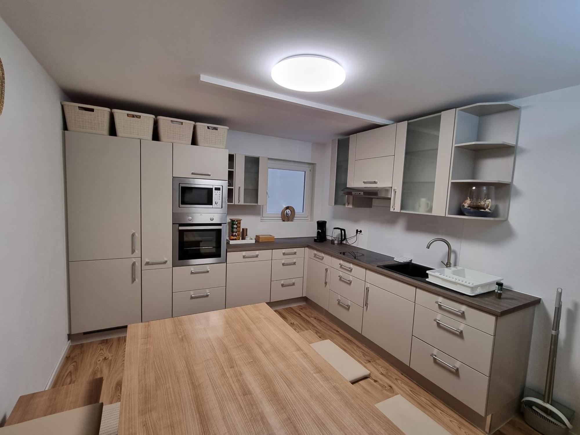 Appartment Im Untergeschoss 프라일라싱 외부 사진